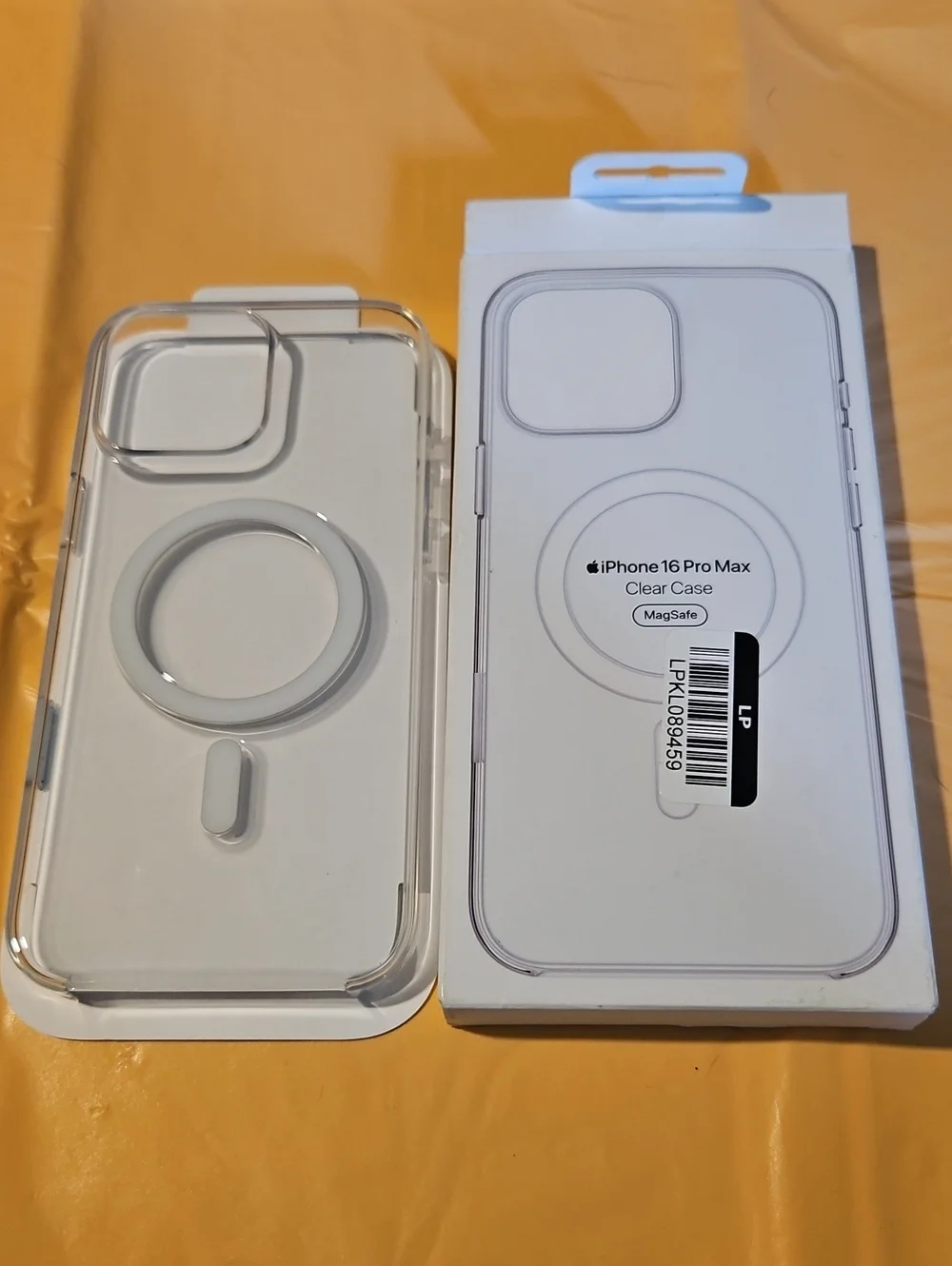 APPLE IPHONE 16 Pro MAX CLEAR CASE: NEW/OPEN BOX